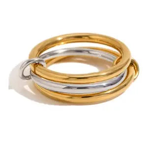 Dual-Color Interlock Ring – Hypoallergenic