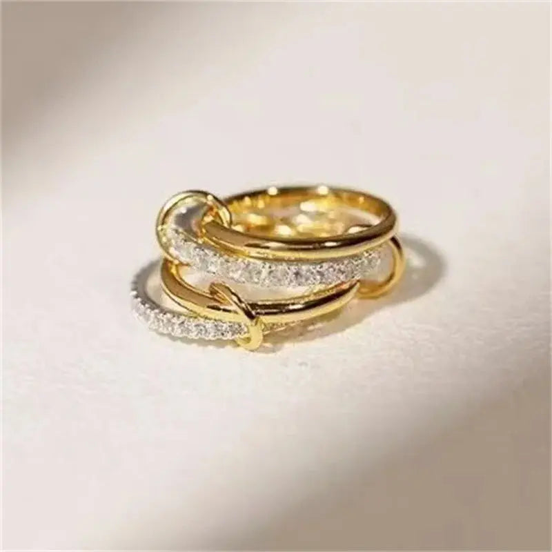 Dual-Color Interlock Ring – Hypoallergenic