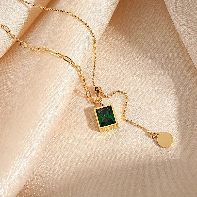 ⭐ Emerald Duo-Layer Gold Necklace