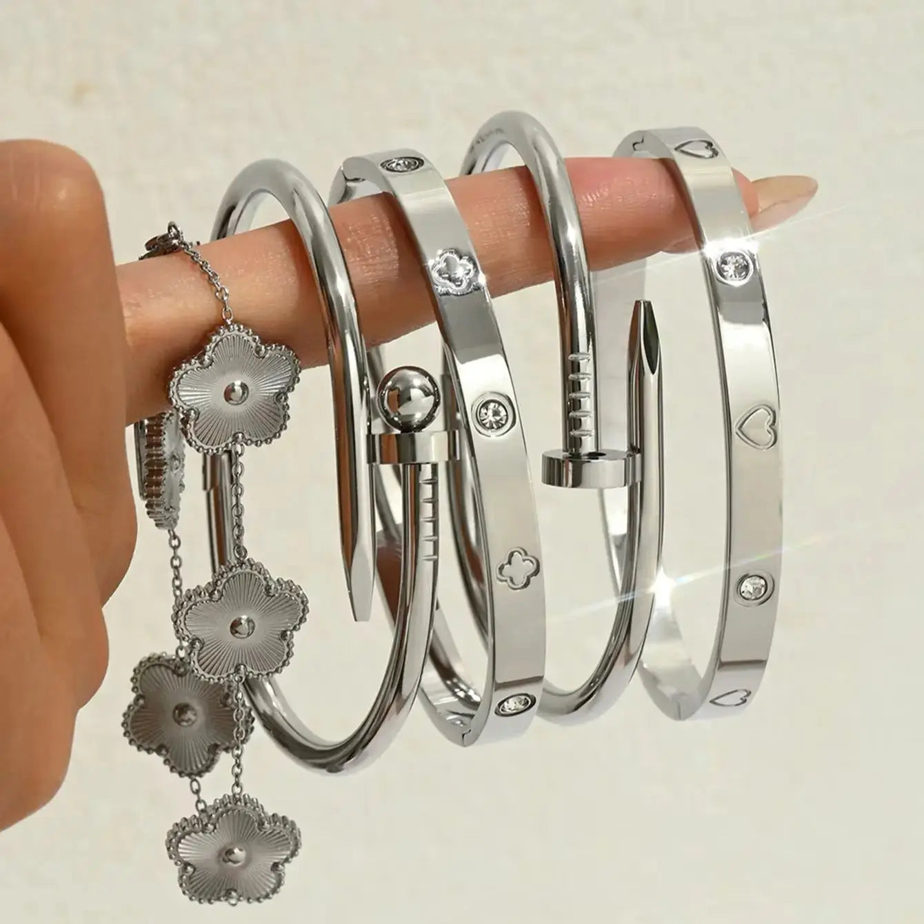 Silver Clover Bracelet – Titanium Steel