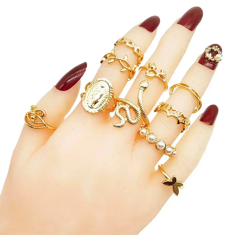 Gold Minimalist Ring Set – 30 Pieces