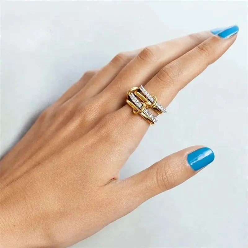 Dual-Color Interlock Ring – Hypoallergenic