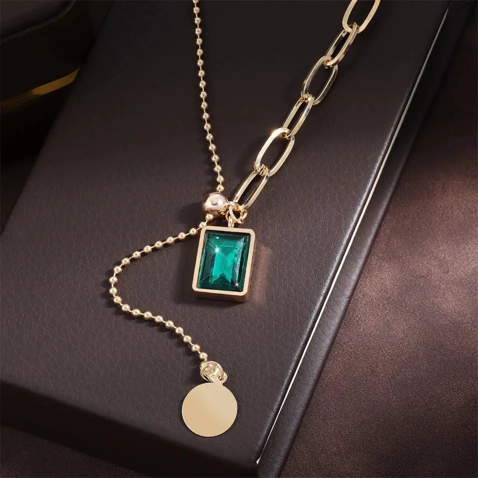 ⭐ Emerald Duo-Layer Gold Necklace